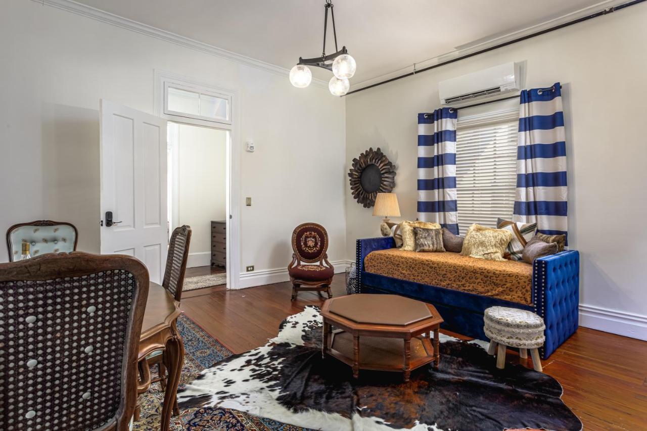 Celestine Bed And Breakfast ペンサコーラ エクステリア 写真